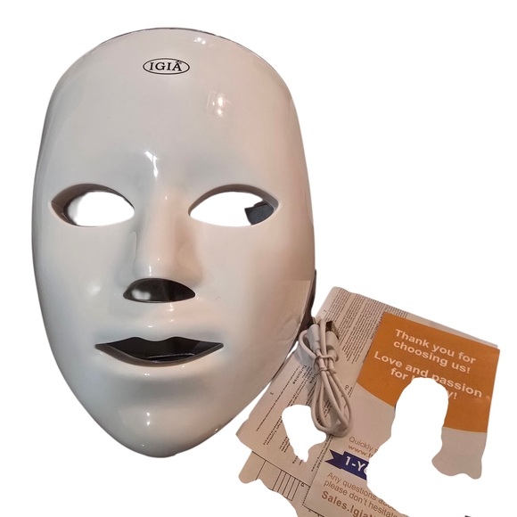 LED THERAPY MASK - Picture 4 of 5